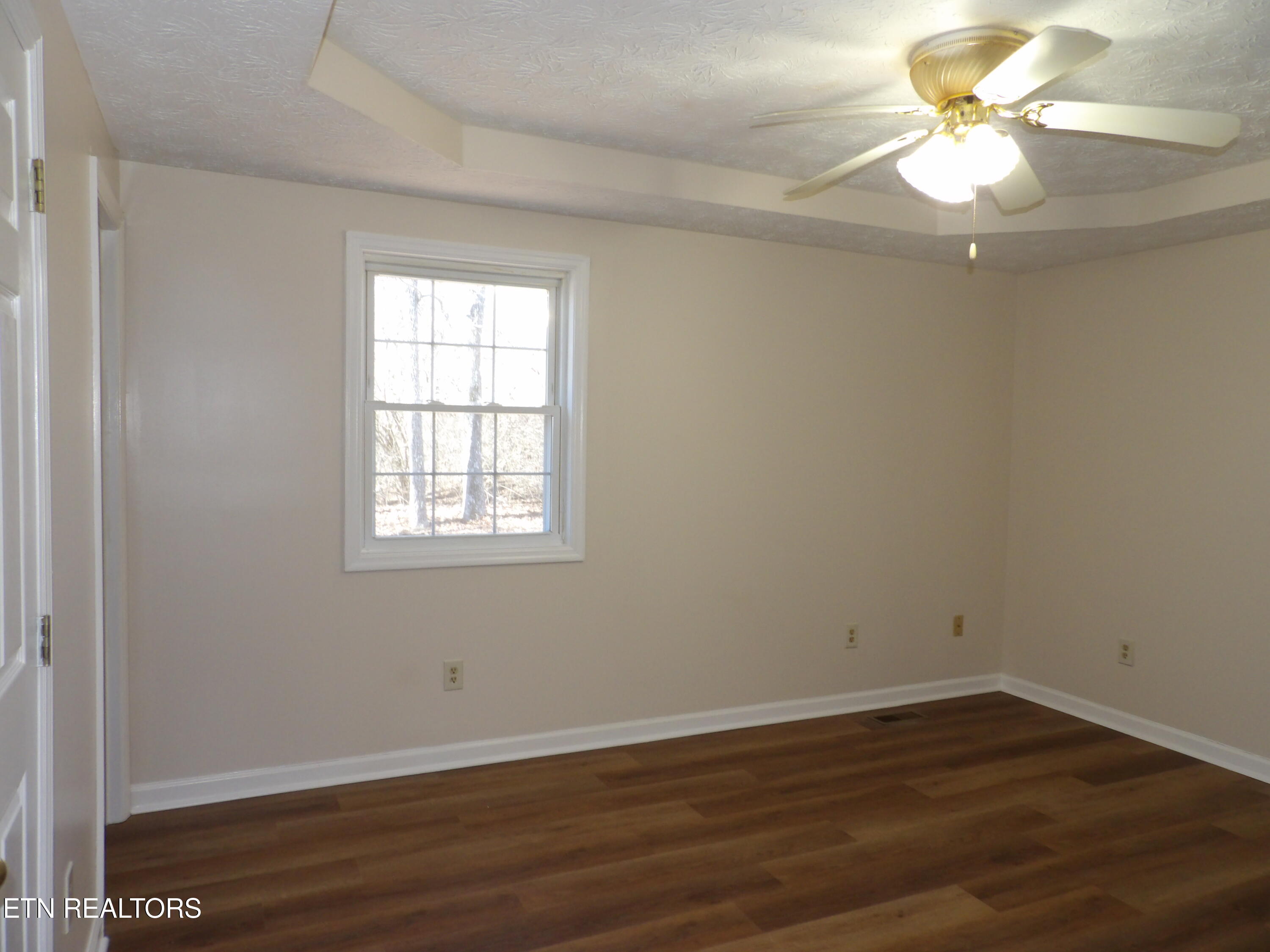 2162 Ona Road Crossville, TN 38572 - Photo 10 of 37 100_0418