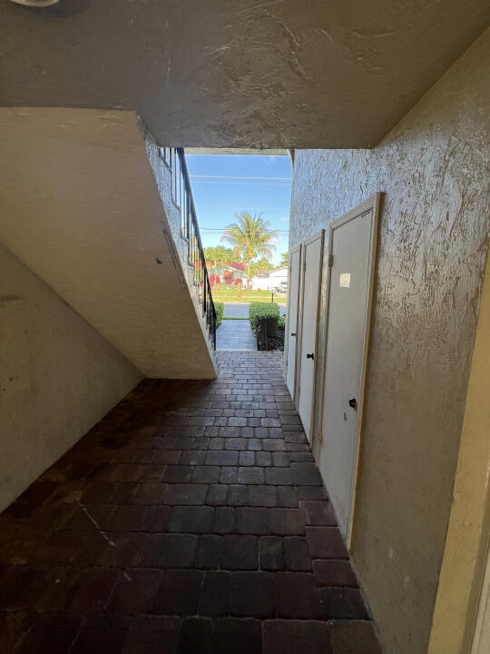 22775 Southwest 66th Avenue, Unit 102 Boca Raton, FL 33428 - Photo 4 of 5 3