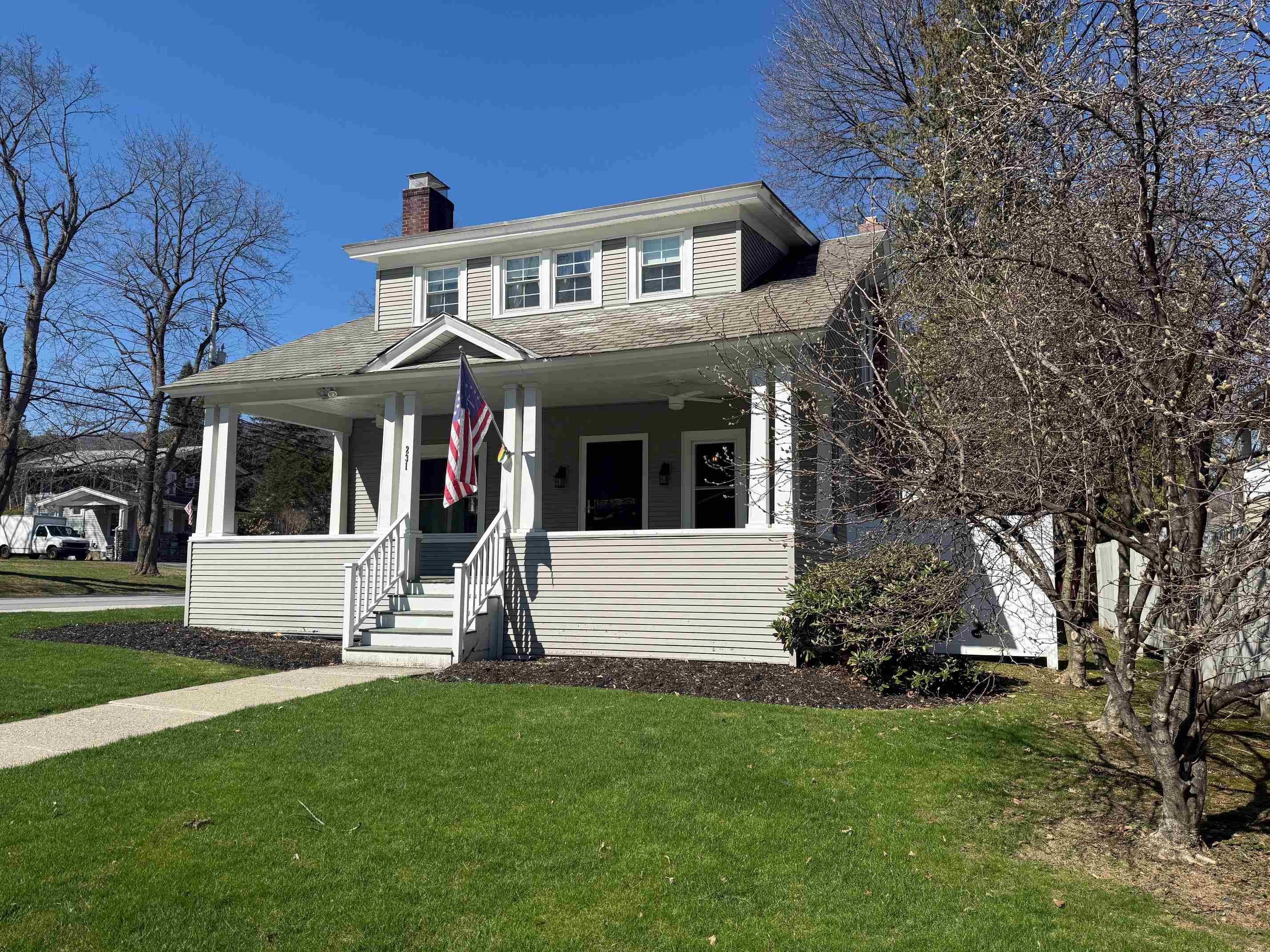 231 Washington Avenue Bennington, VT 05201 - Photo 2 of 29