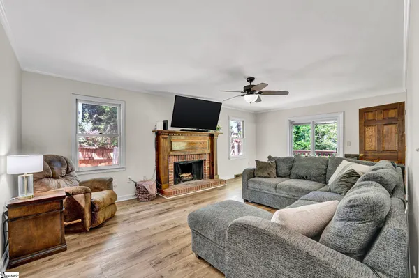 $679,000 | 105 Summer Creek Court, Greer, SC 29650