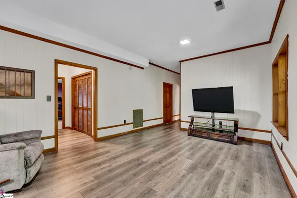 $679,000 | 105 Summer Creek Court, Greer, SC 29650