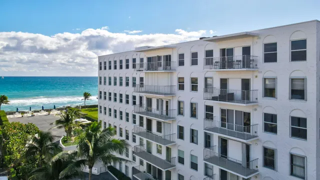 $3,500 | 3230 South Ocean Boulevard, Unit D607, Palm Beach, FL 33480
