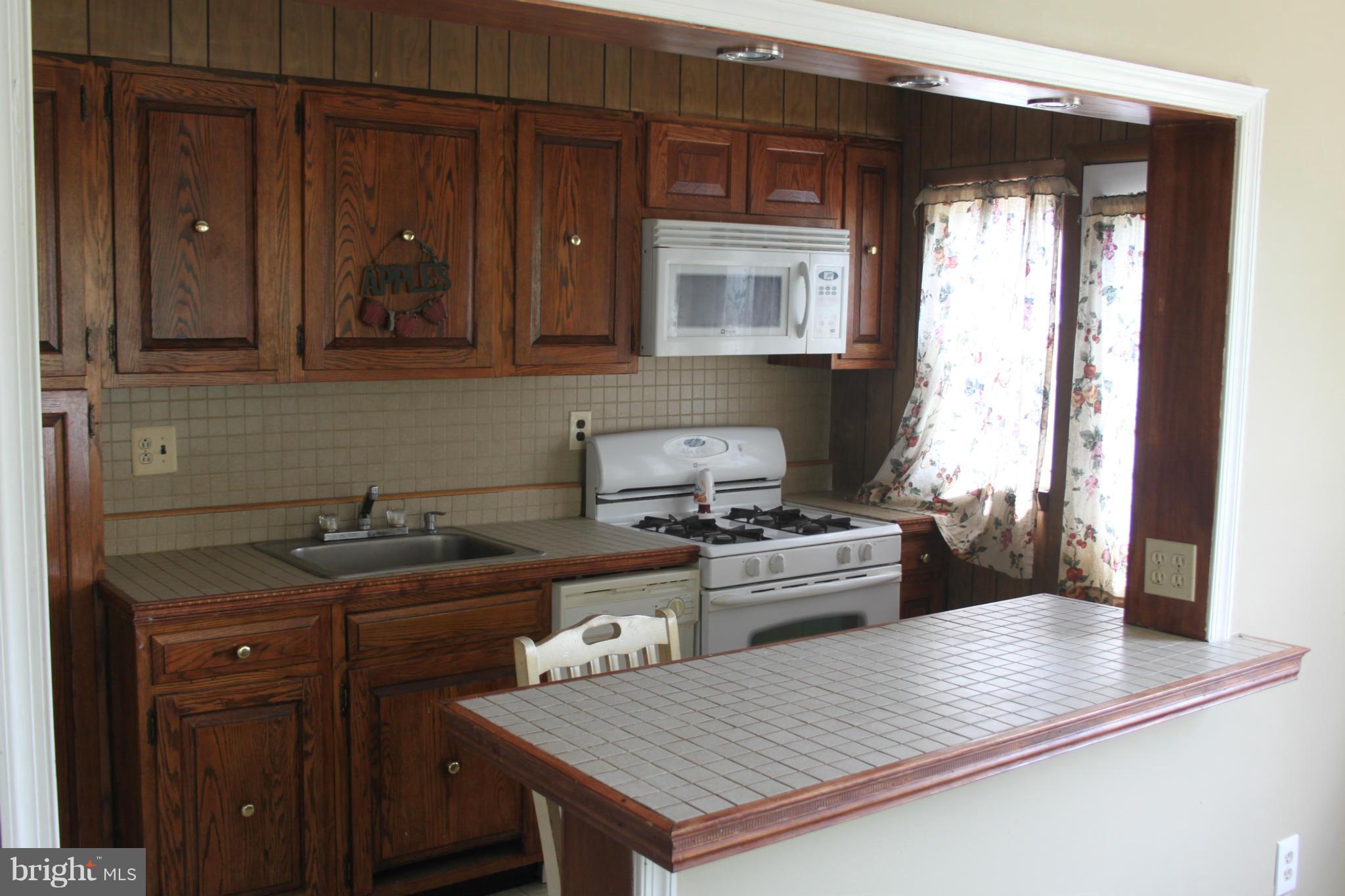 1921 Larkhall Road Baltimore, MD 21222 - Photo 5 of 7 Kitchen