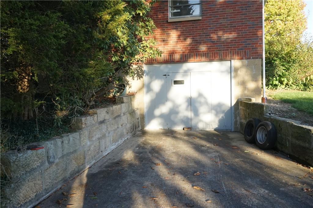 276 Crisswell Road Butler, PA 16002 - Photo 22 of 25