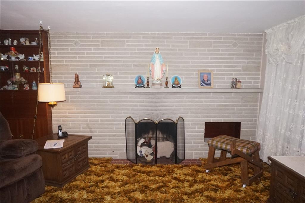 276 Crisswell Road Butler, PA 16002 - Photo 5 of 25
