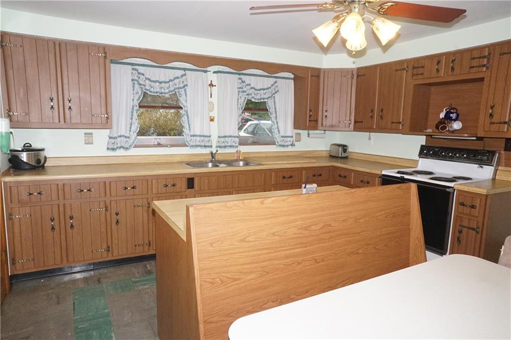 276 Crisswell Road Butler, PA 16002 - Photo 9 of 25