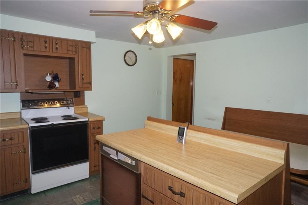 276 Crisswell Road Butler, PA 16002 - Photo 10 of 25