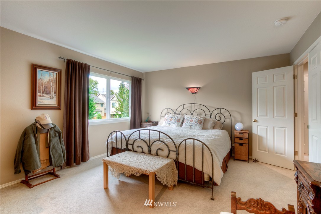 10266 Southeast 185th Place Renton, WA 98055 - Photo 14 of 23