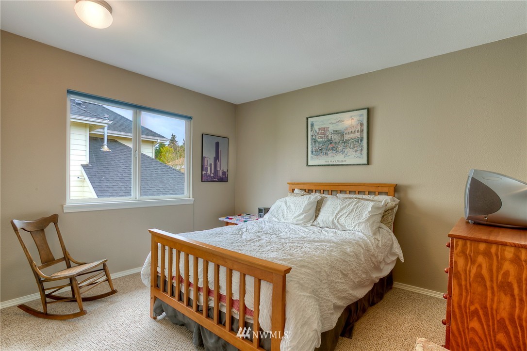 10266 Southeast 185th Place Renton, WA 98055 - Photo 16 of 23