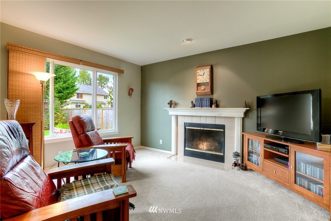 10266 Southeast 185th Place Renton, WA 98055 - Photo 9 of 23