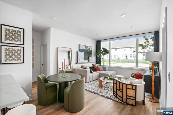 $6,685 | 18 Park Avenue, Unit 1302, Old Tappan, NJ 07675