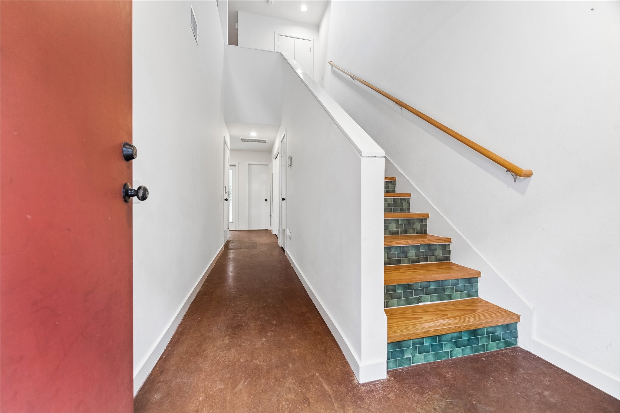 6130 Grand Boulevard Houston, TX 77021 - Photo 7 of 42 Entry