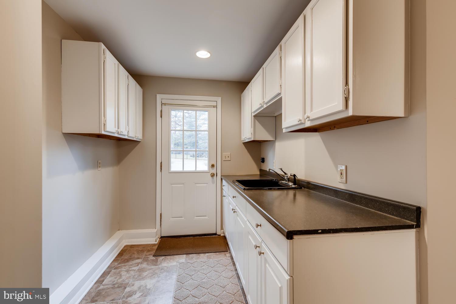 2415 Sunset Farm Road Ellicott City, MD 21042 - Photo 29 of 32 Accessory unit kitchenette area