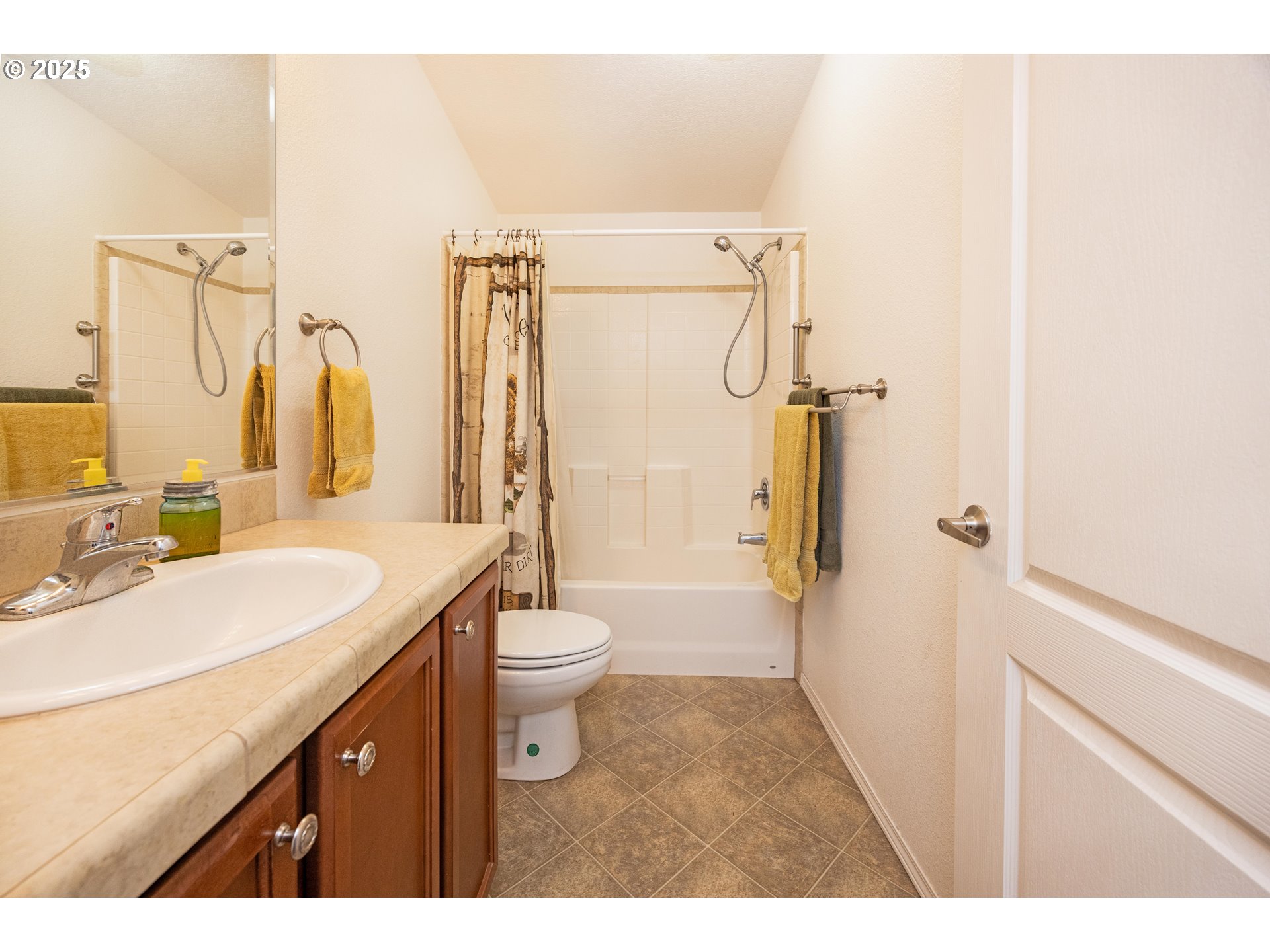 40088 Reuben Leigh Road Lowell, OR 97452 - Photo 19 of 36 Gallery Image 19
