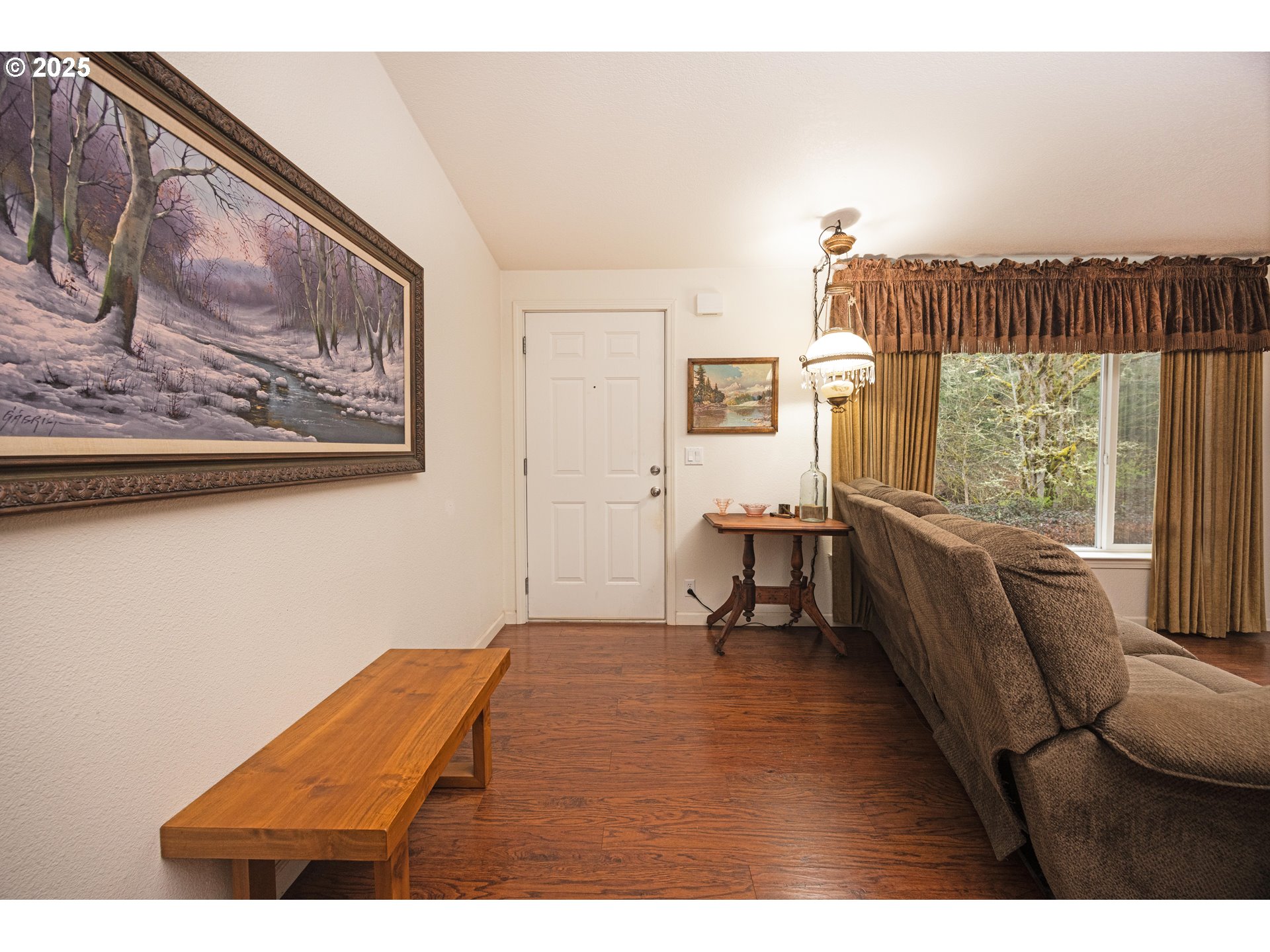 40088 Reuben Leigh Road Lowell, OR 97452 - Photo 10 of 36 Gallery Image 10