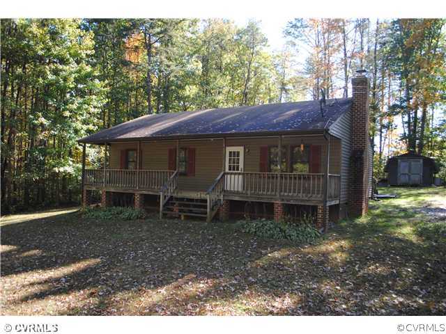 2526 Diggstown Road Bumpass, VA 23024 - Photo 2 of 12 Facade/Exterior Front