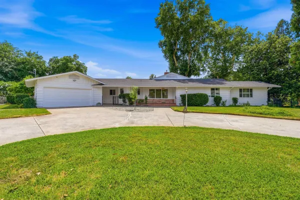 $588,000 | 123 Gurnsey Avenue, Red Bluff, CA 96080