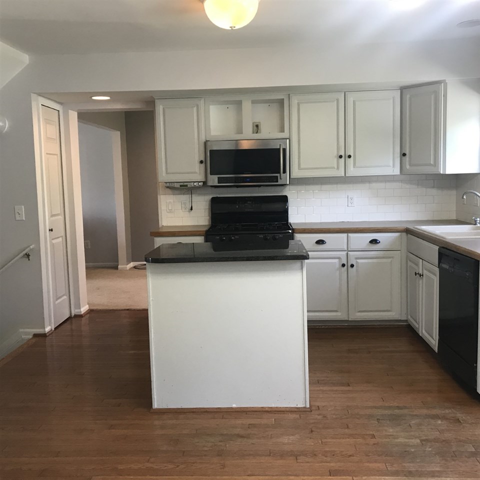 805 3rd Street Fenton, MI 48430 - Photo 14 of 26 31392094-13.JPG