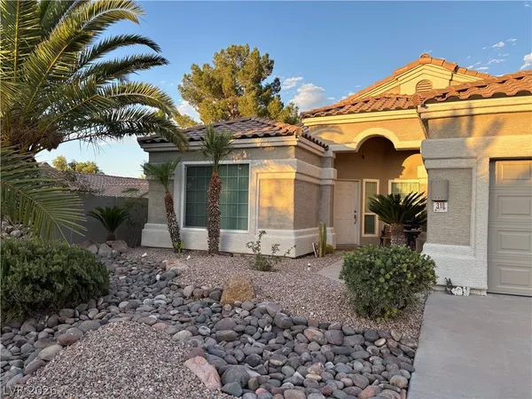 $599,900 | 310 Dazzling Terrace, Henderson, NV 89012