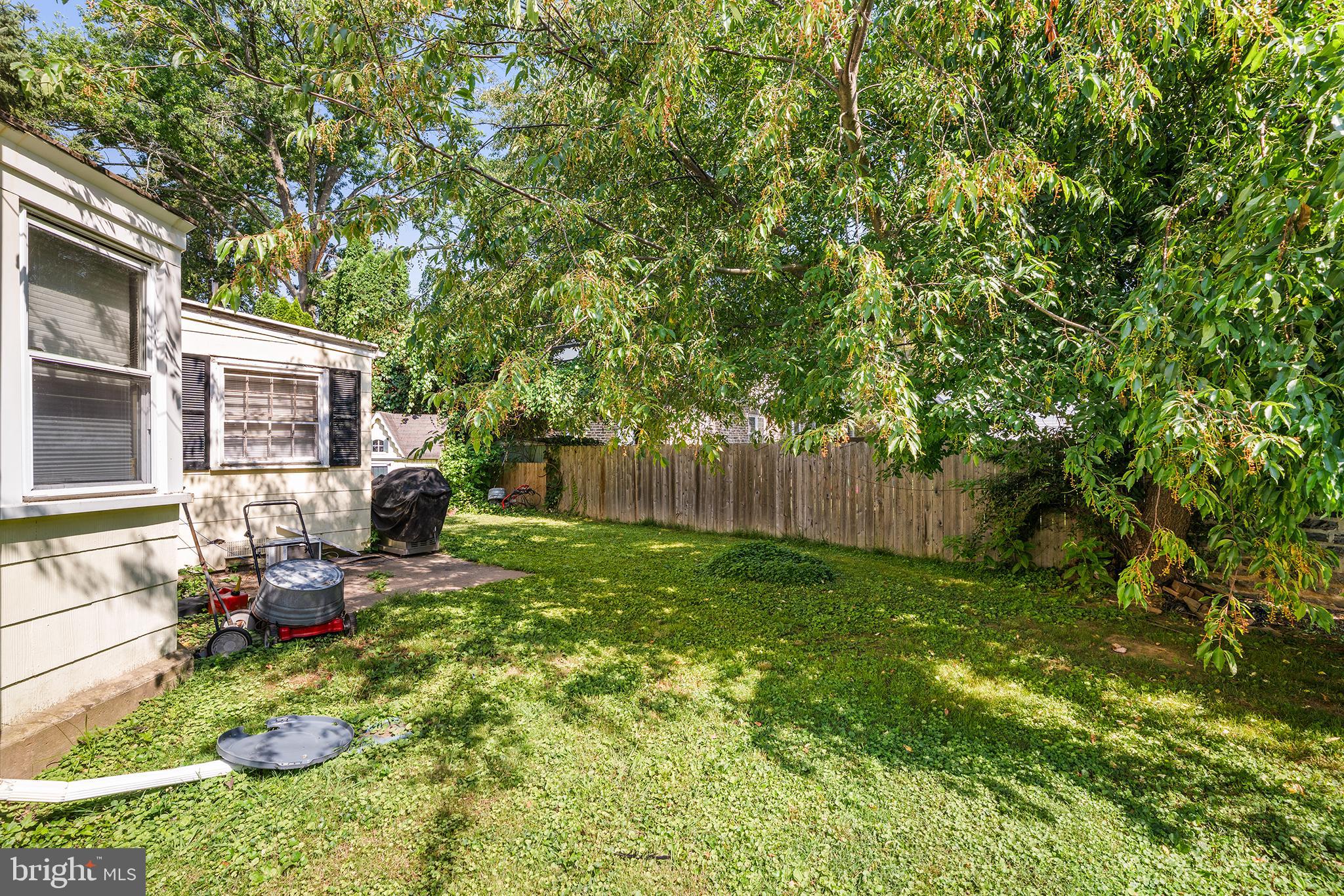 516 Cumberland Road Havertown, PA 19083 - Photo 5 of 18 Rear Yard