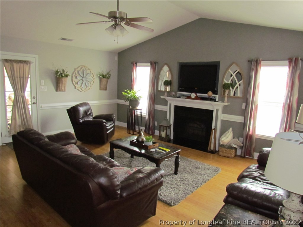 621 Lindsay Road Raeford, NC 28376 - Photo 9 of 33 Gallery Image 9
