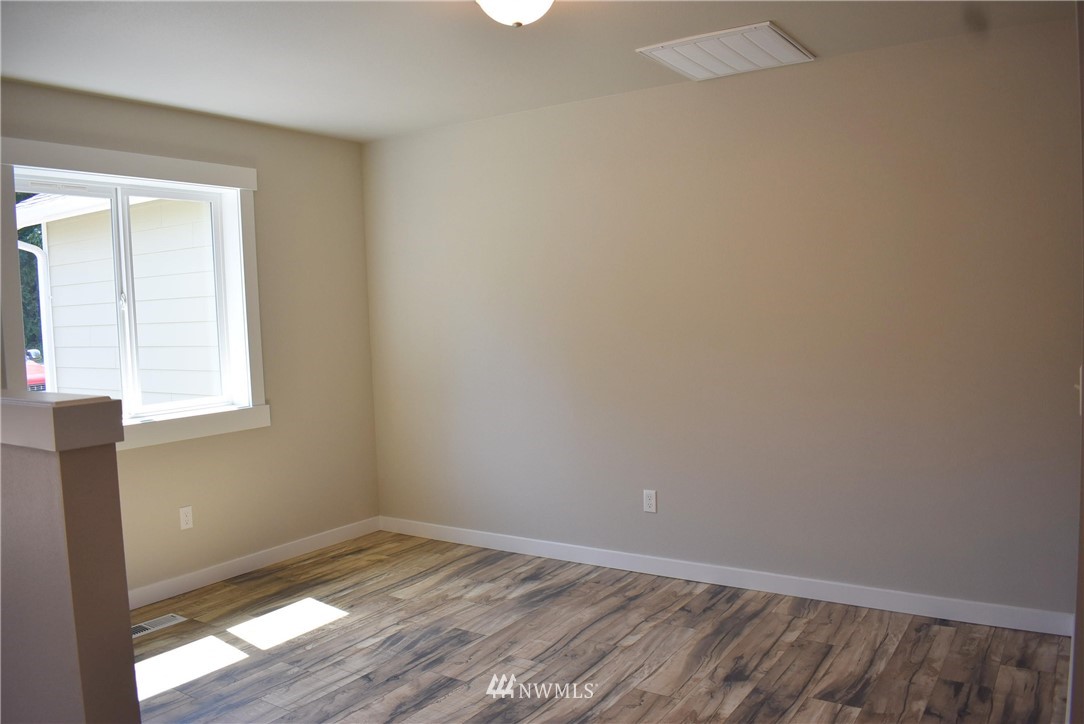 595 East Mountain View Road Camano Island, WA 98282 - Photo 8 of 14