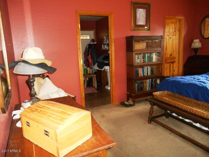 2088 Ranger Road Overgaard, AZ 85933 - Photo 23 of 35 DSCN4960