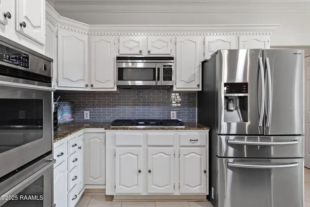 $700,000 | 206 Woodrich Lane, Lafayette, LA 70507