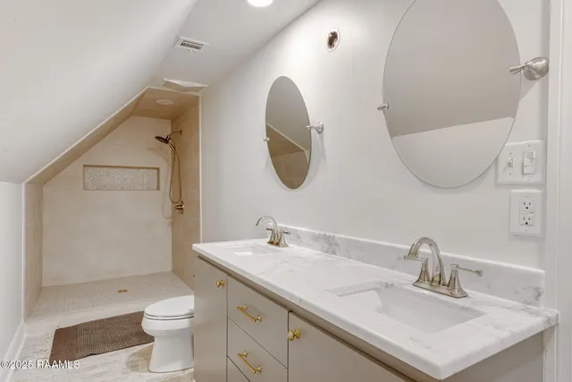 $700,000 | 206 Woodrich Lane, Lafayette, LA 70507