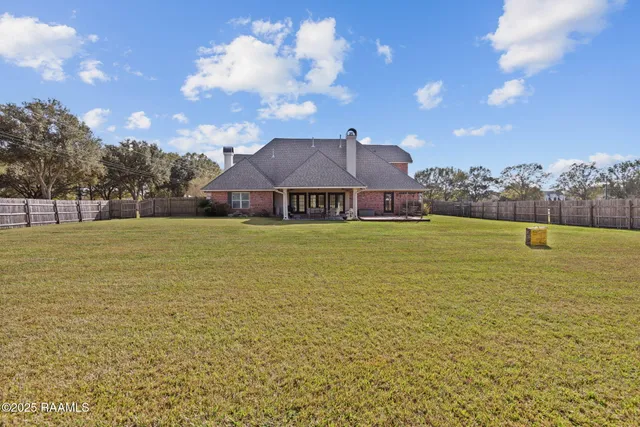 $700,000 | 206 Woodrich Lane, Lafayette, LA 70507
