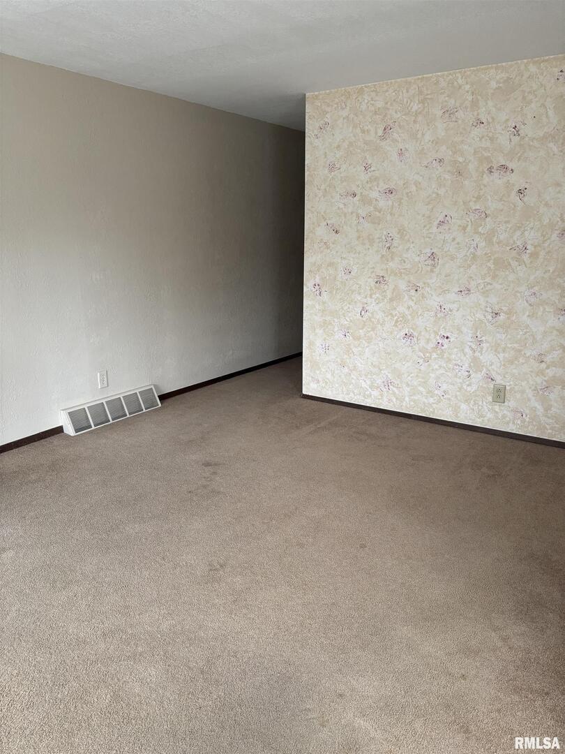 418 East Division Street Kewanee, IL 61443 - Photo 20 of 72