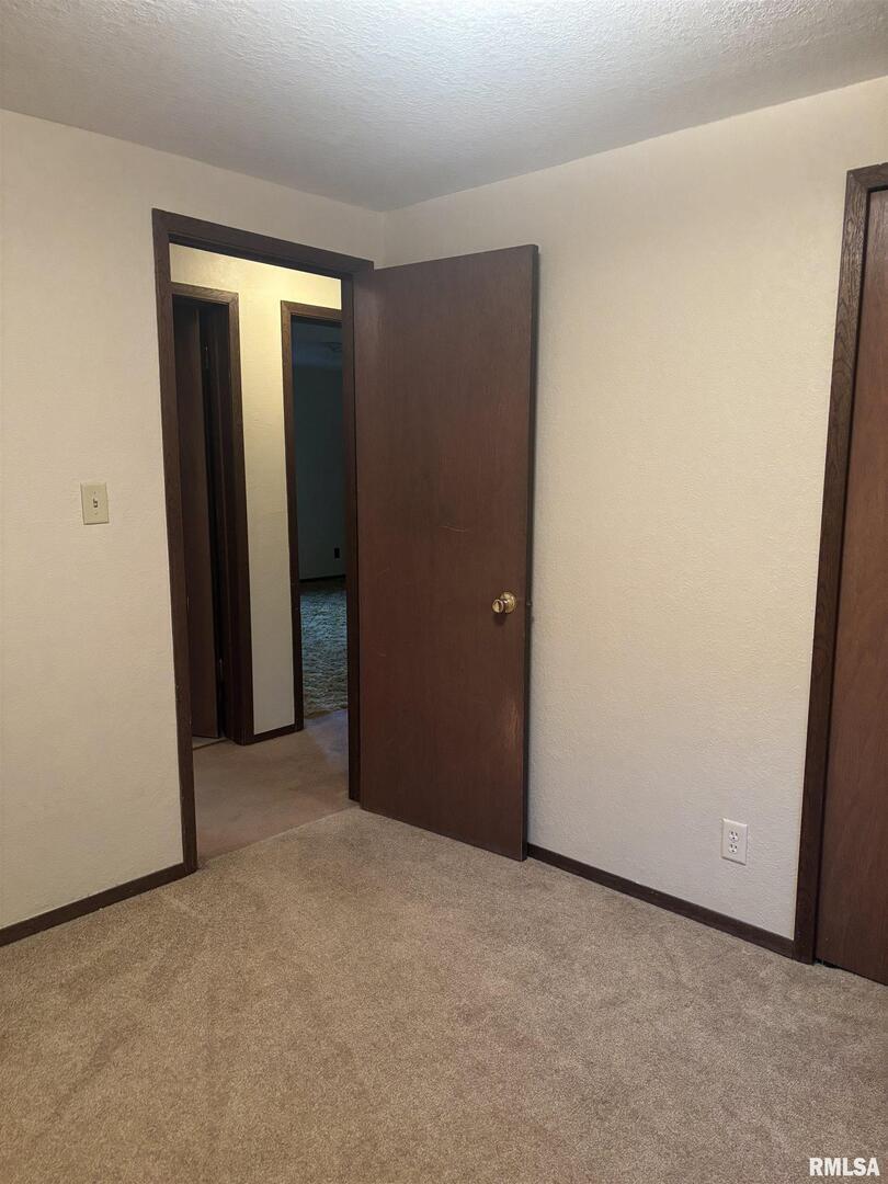 418 East Division Street Kewanee, IL 61443 - Photo 33 of 72