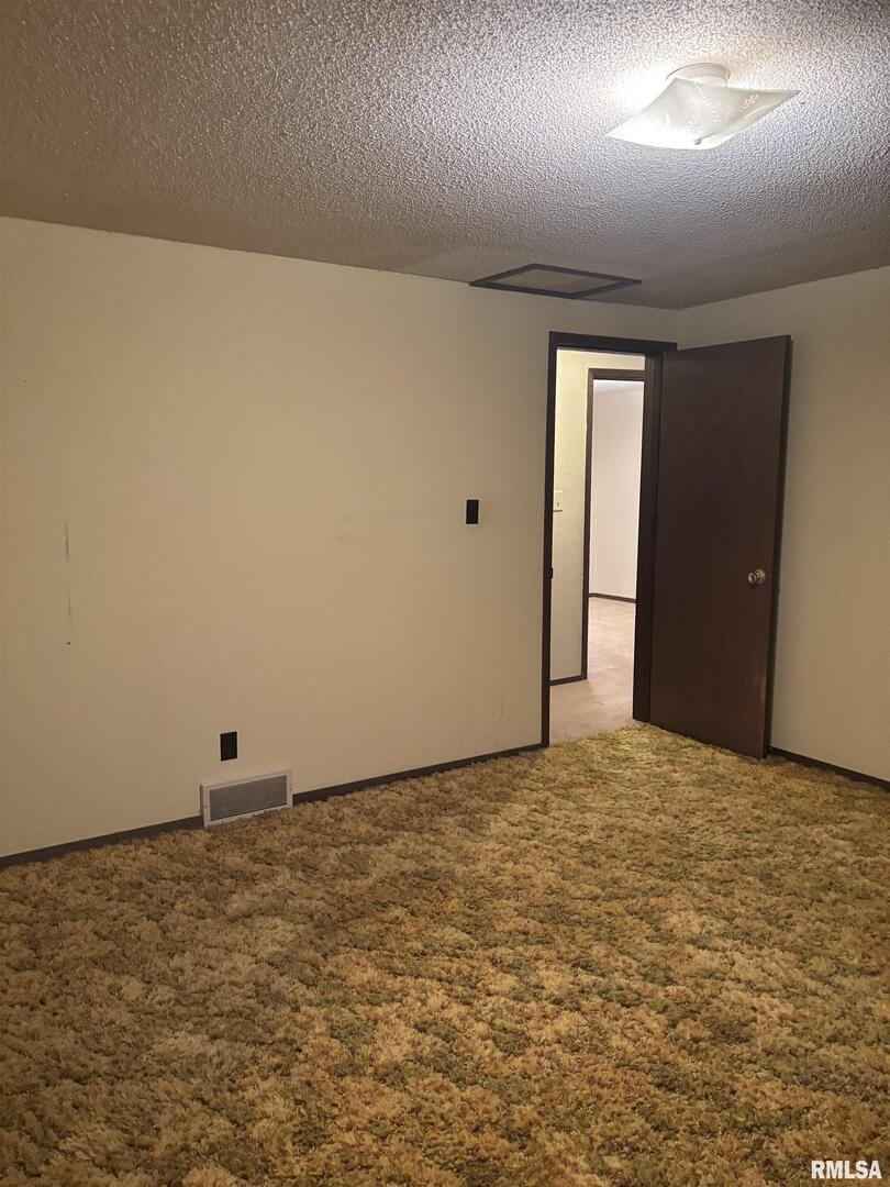 418 East Division Street Kewanee, IL 61443 - Photo 38 of 72