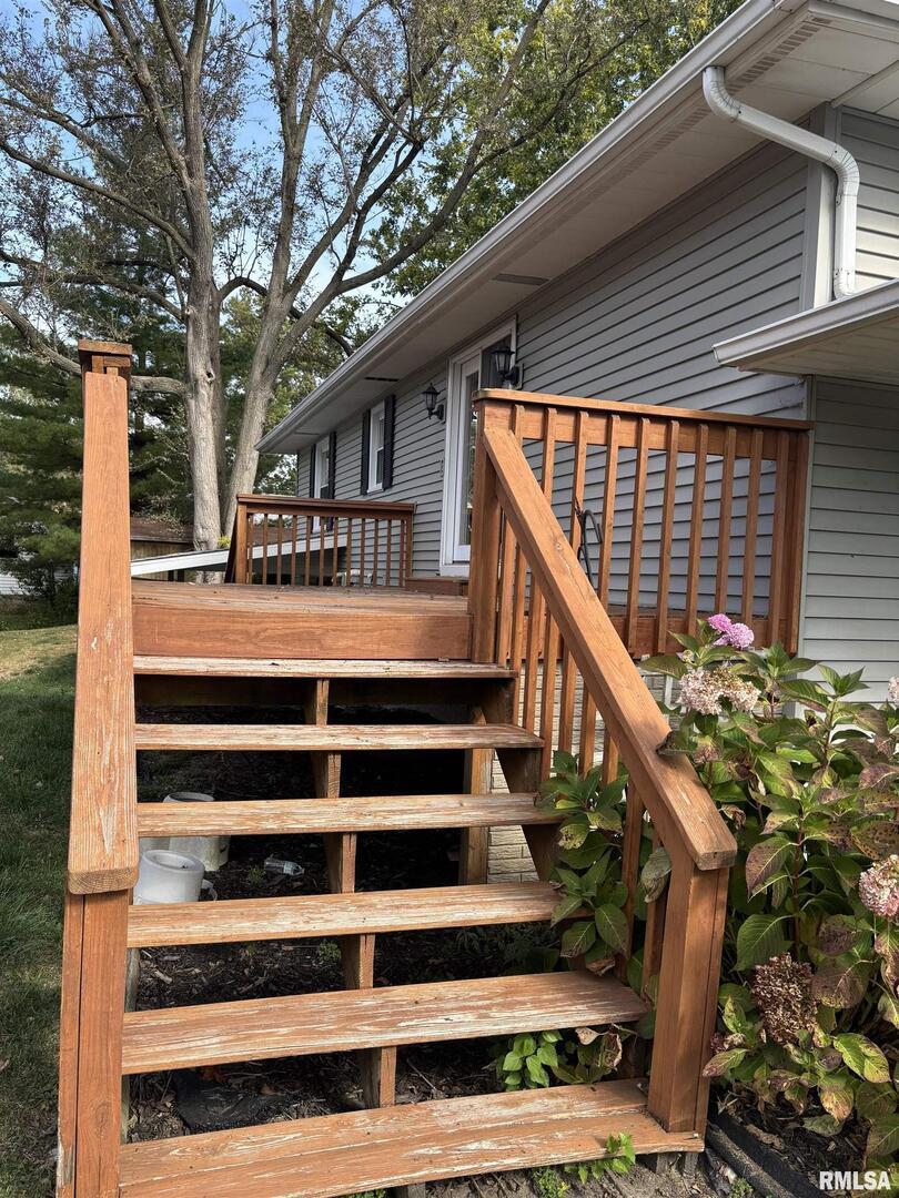 418 East Division Street Kewanee, IL 61443 - Photo 5 of 72