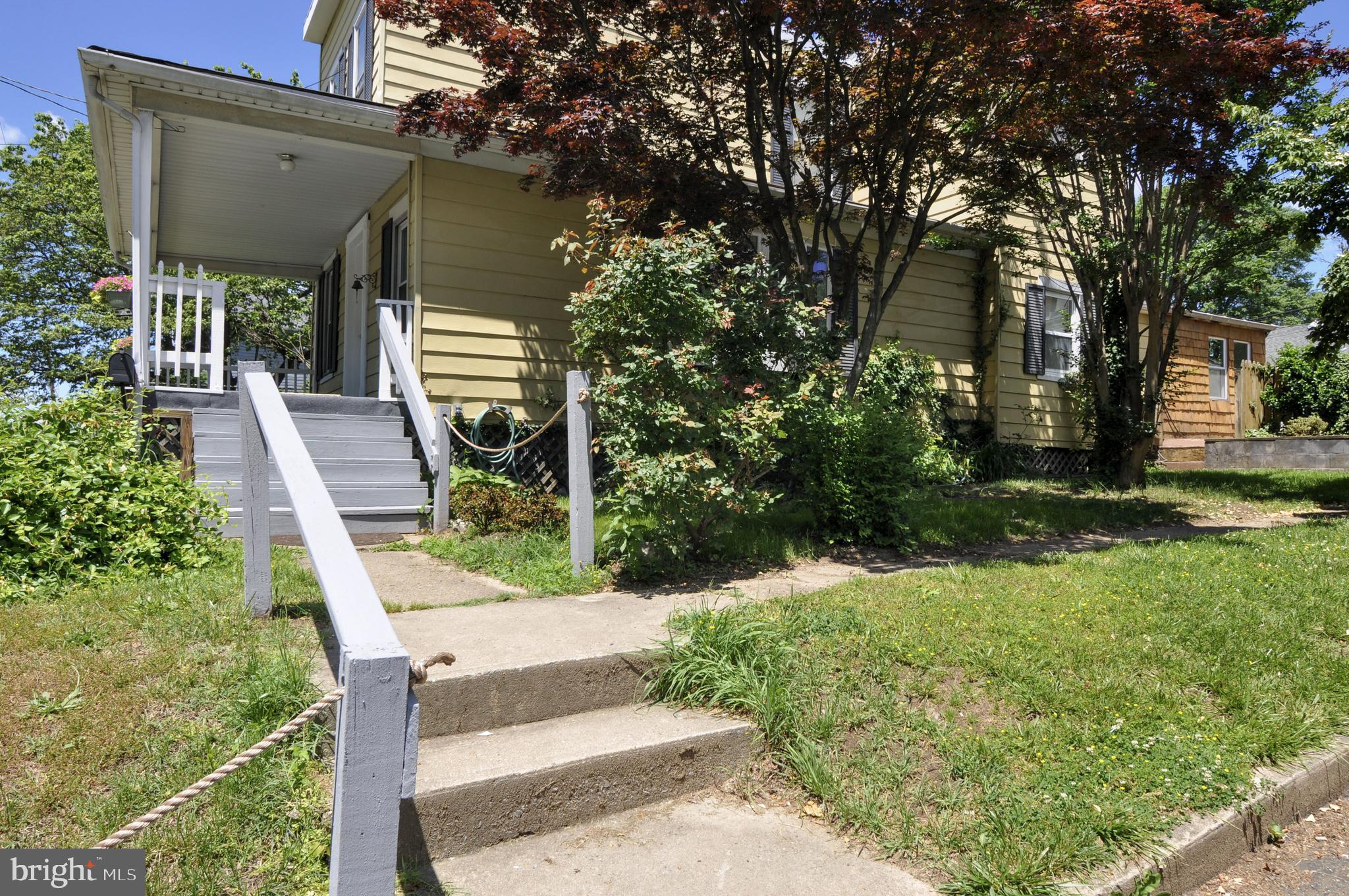 216 Clyde Avenue Baltimore, MD 21227 - Photo 3 of 64 Stairs leading up to the front door