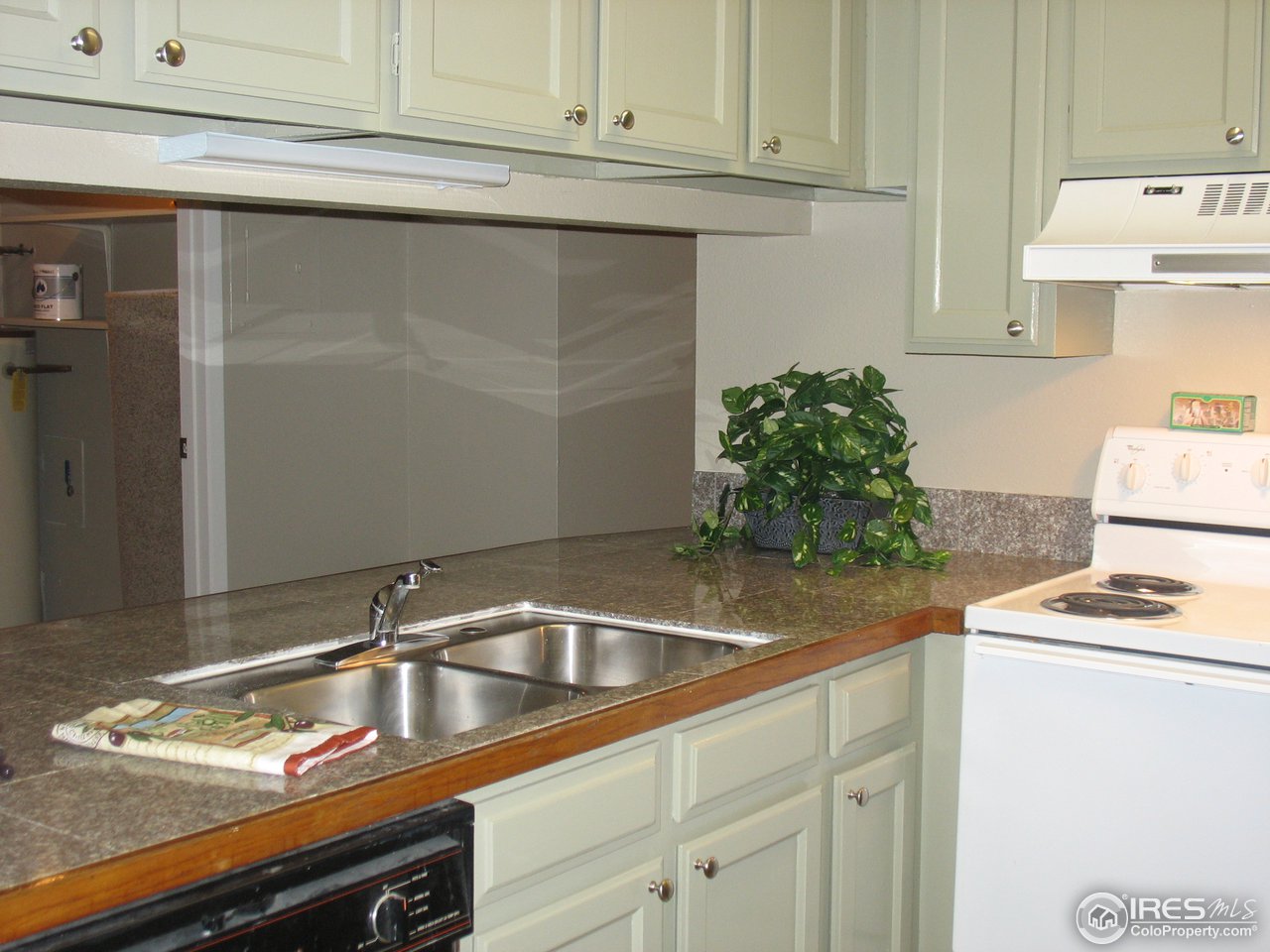 6495 Kalua Road, Unit A Boulder, CO 80301 - Photo 5 of 17 Gallery Image 5