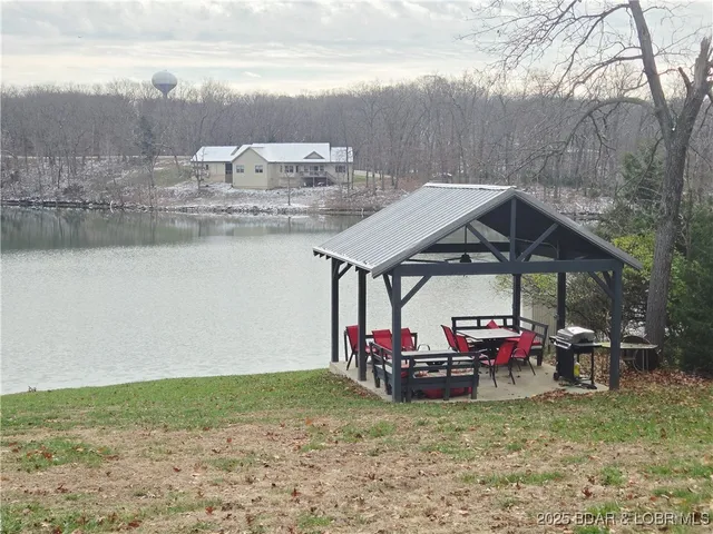 $450,000 | 316 Albany Drive, Lake Ozark, MO 65049