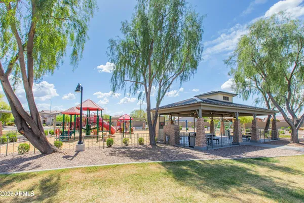 $999,999 | 747 East Charlevoix Avenue, Gilbert, AZ 85297