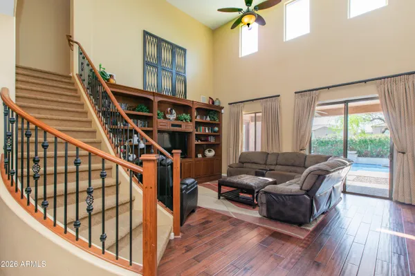 $999,999 | 747 East Charlevoix Avenue, Gilbert, AZ 85297