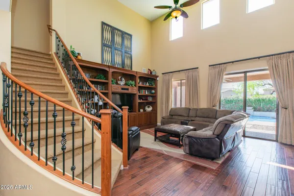 $999,999 | 747 East Charlevoix Avenue, Gilbert, AZ 85297