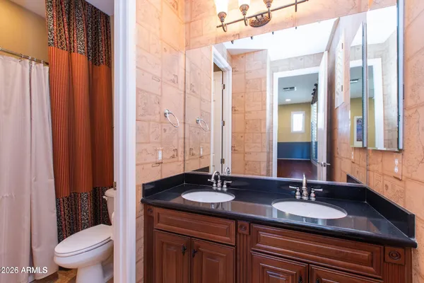 $999,999 | 747 East Charlevoix Avenue, Gilbert, AZ 85297