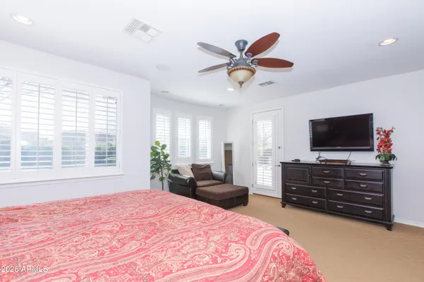 $999,999 | 747 East Charlevoix Avenue, Gilbert, AZ 85297