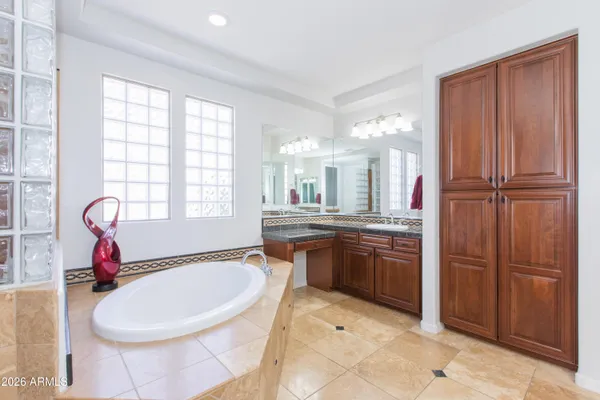 $999,999 | 747 East Charlevoix Avenue, Gilbert, AZ 85297