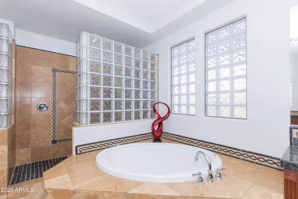 $999,999 | 747 East Charlevoix Avenue, Gilbert, AZ 85297