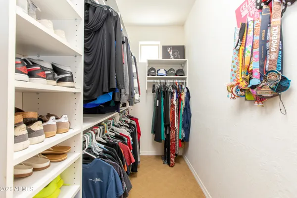 $999,999 | 747 East Charlevoix Avenue, Gilbert, AZ 85297