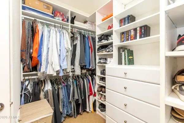 $999,999 | 747 East Charlevoix Avenue, Gilbert, AZ 85297