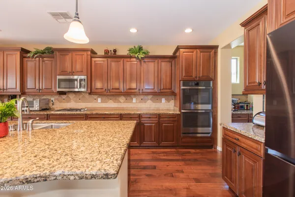 $999,999 | 747 East Charlevoix Avenue, Gilbert, AZ 85297