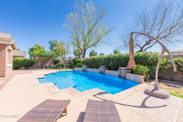 $999,999 | 747 East Charlevoix Avenue, Gilbert, AZ 85297