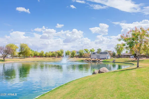 $999,999 | 747 East Charlevoix Avenue, Gilbert, AZ 85297