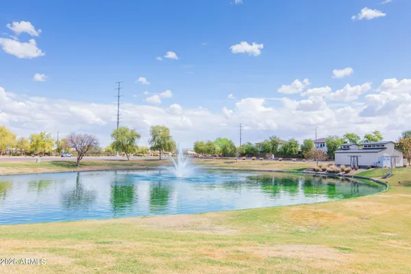 $999,999 | 747 East Charlevoix Avenue, Gilbert, AZ 85297